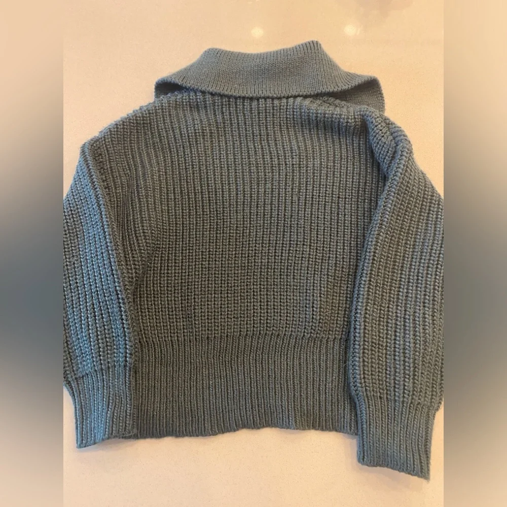 H&M Collared Rib Knit Sweater - Picture 8 of 9